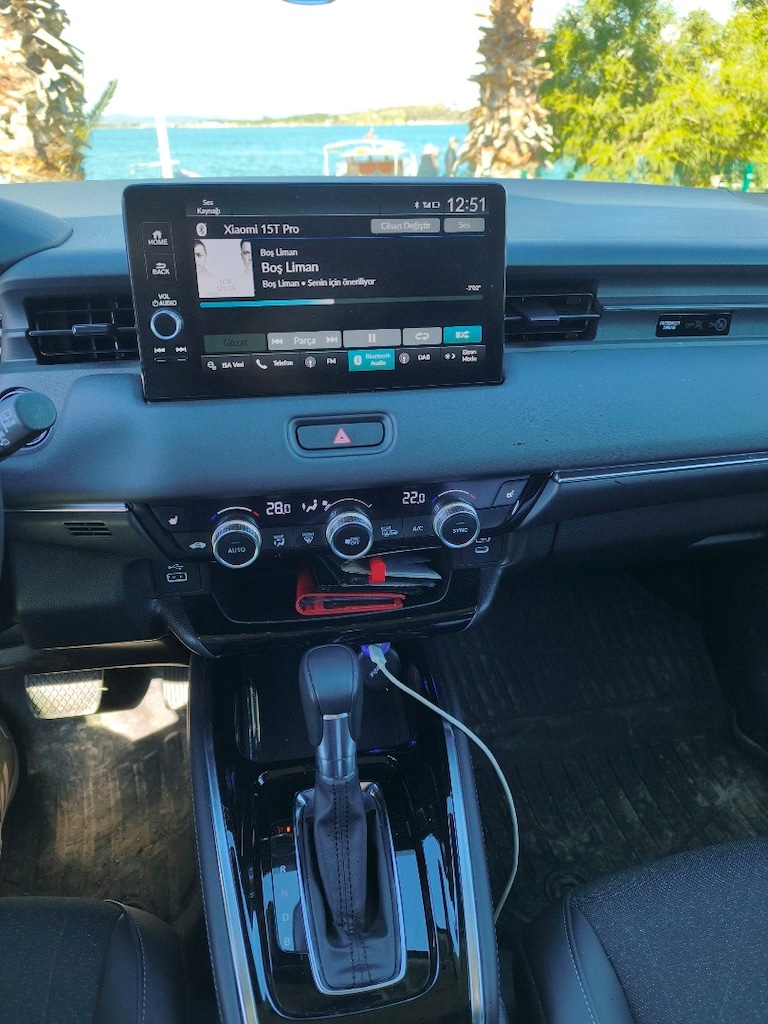 Honda e HRV hibrit - 6