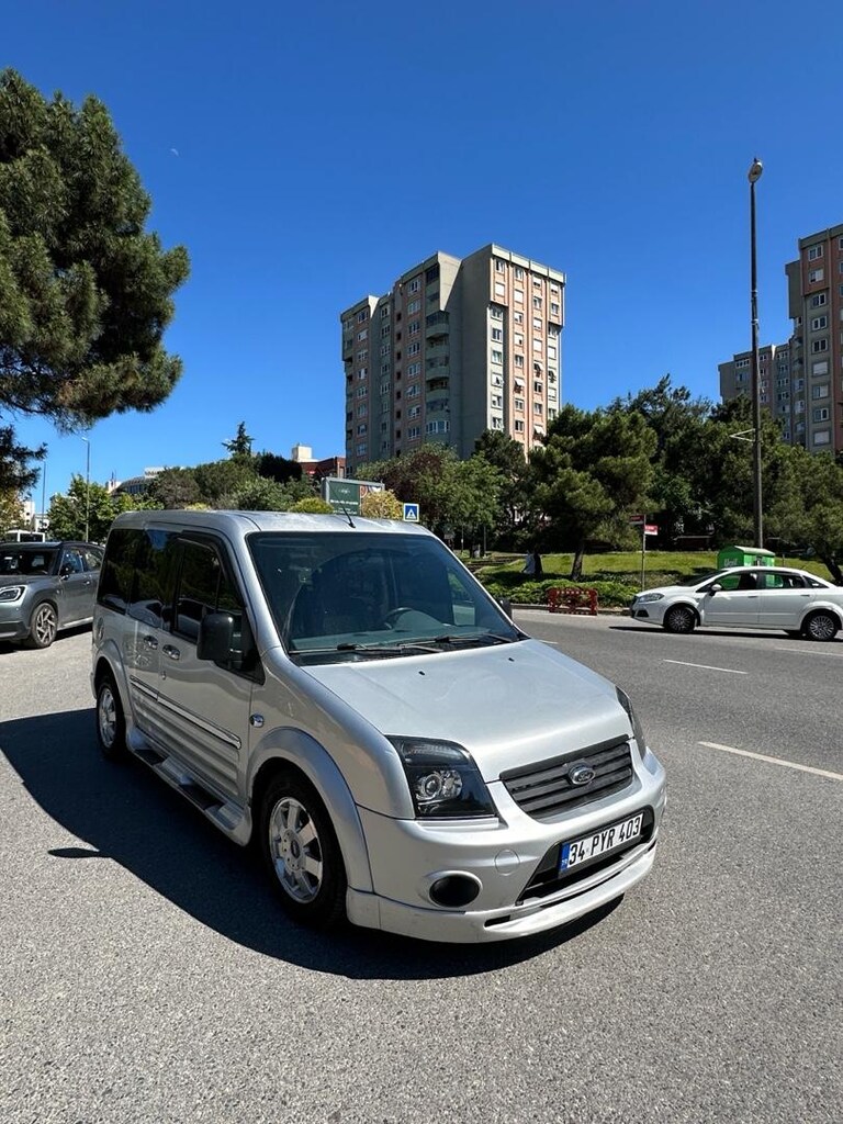 2009 model Ford Connek Aile aracı - 4