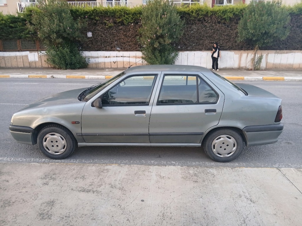 RENAULT R19 EUROPA SEDAN - 2