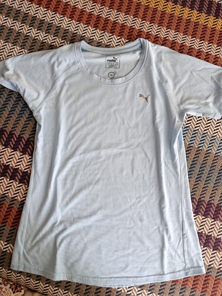 36 beden bayan t-shirt Puma marka mavi renk