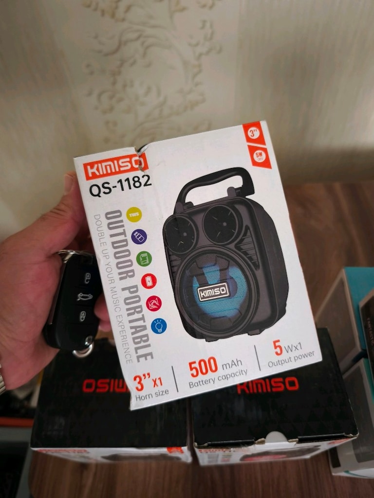 TOPTAN FİYATINA 250₺ - Sıfır Kutulu RGB Işıklı Bluetooth Hoparlör - 3
