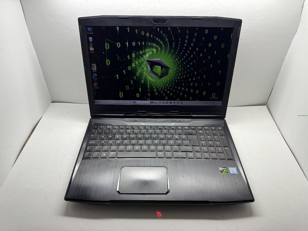 MONSTER ABRA i7 8. NESİL 12 GB RAM 512 NVME GTX 1050 - 2