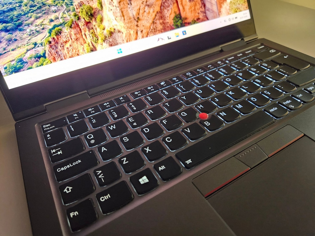 LENOVO YOGA X1 +İ7 10.NESİL +16 GB RAM +500 GB SSD + 4K TOUCH - 2