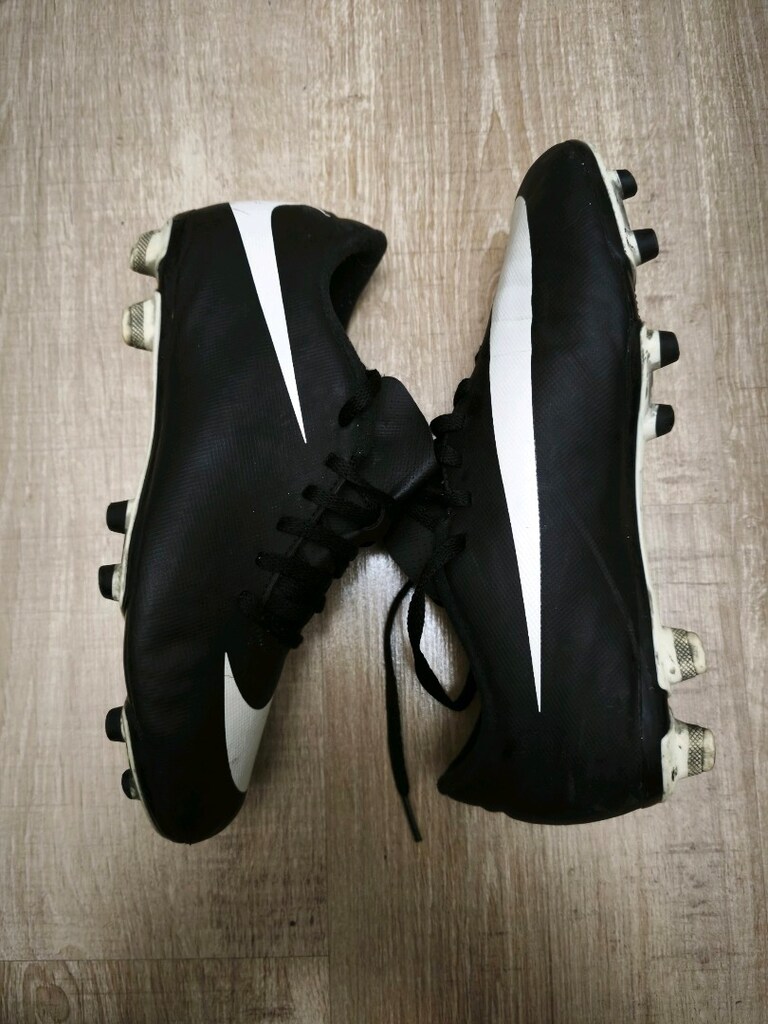 Orjinal Nike Bravata 2 Çim saha krampon 40 - 7