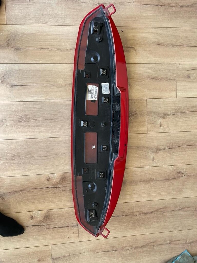 clio 4 spoiler orj - 3