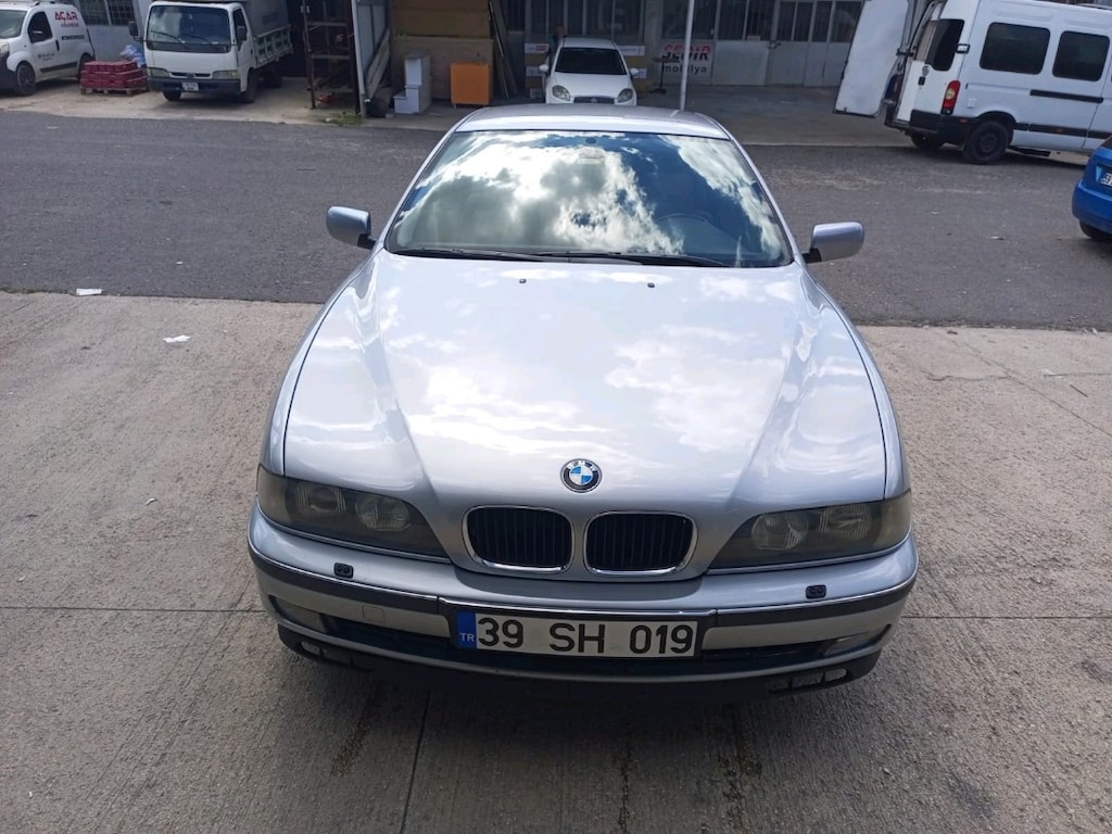 BMW 520İ - 9