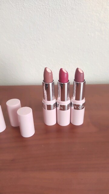 Avon hydro nemlendiricili ruj