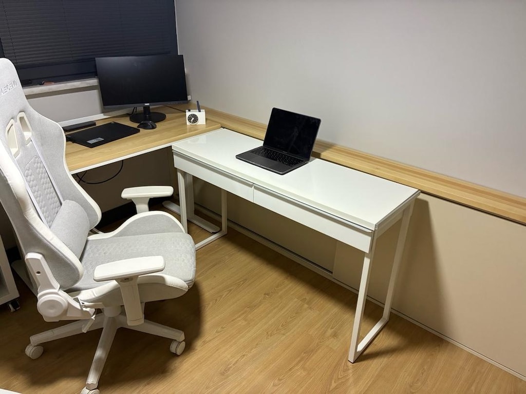 ikea çalışma masası yeni gibi - 6
