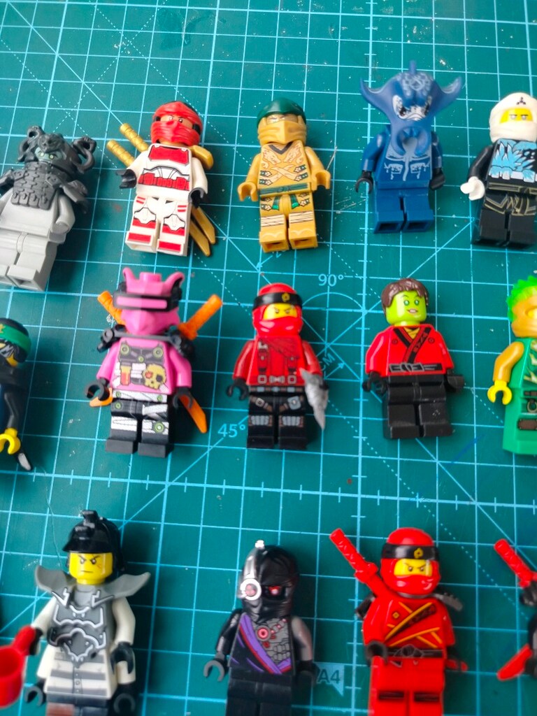 lego minifigürler 62 adet - 10