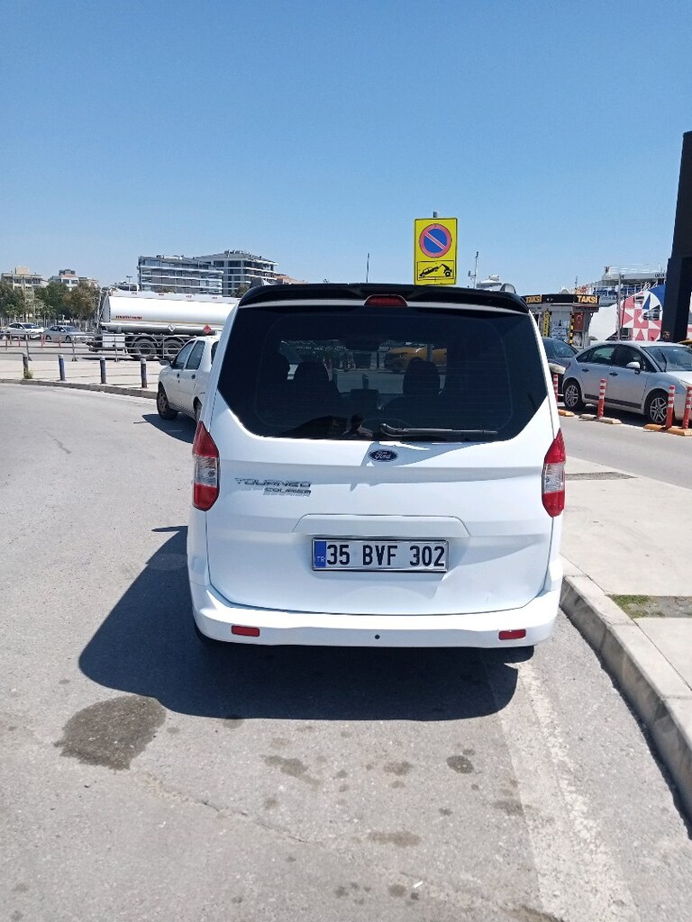 2022 Tourneo - 16