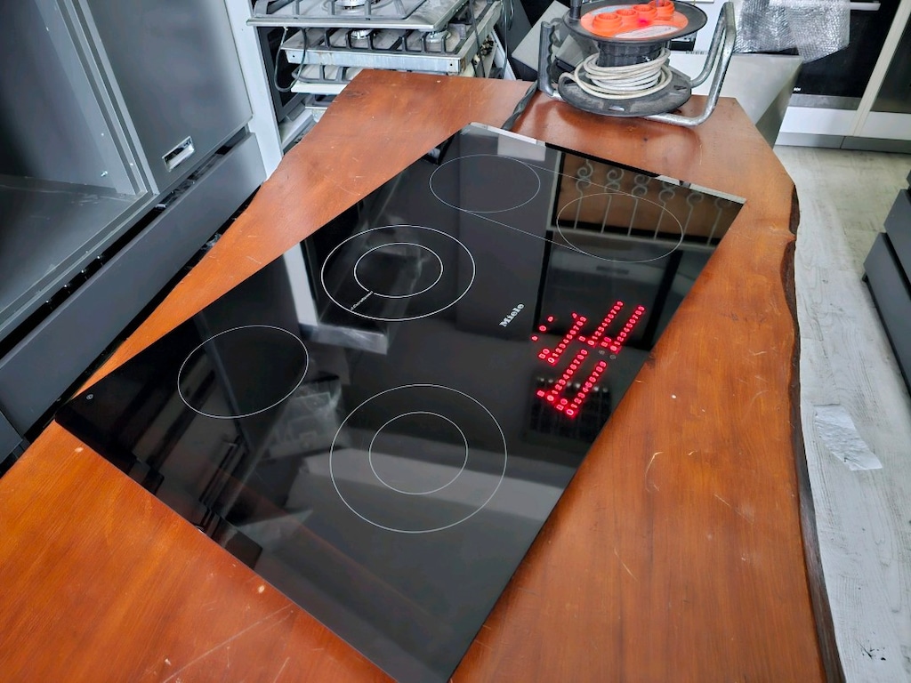 MİELE ANKASTRE ELEKTRİKLİ 5 GÖZLÜ OCAK(GAGGENAU SMEG SİEMENS BOSCH) - 6
