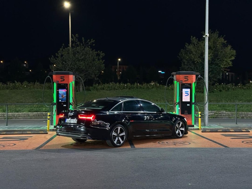 AUDI A6 - 4
