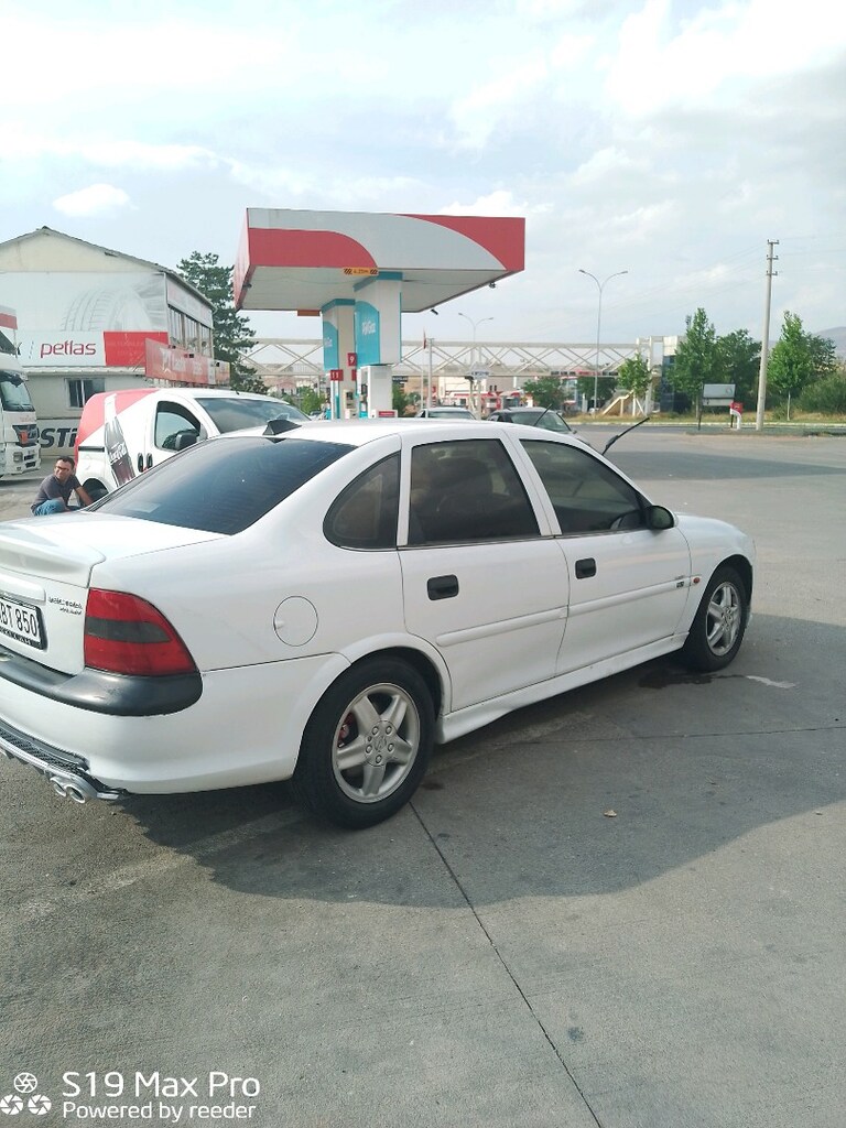 Opel Vectra - 13