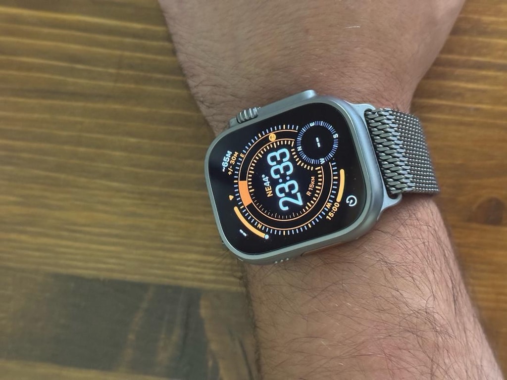 Apple Watch Ultra 3 49mm natürel titanyum Milano loop - orta boy - 4