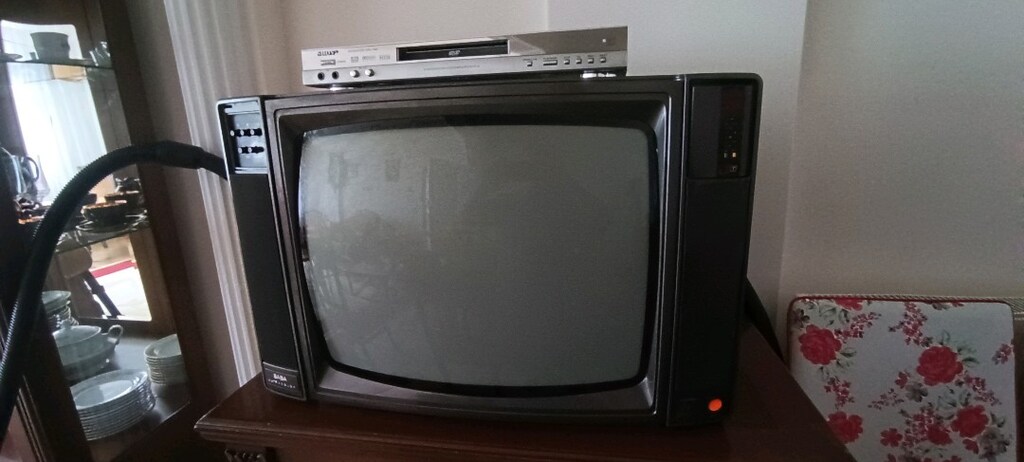 tüplü televizyon çalışır durumda Saba marka - 2