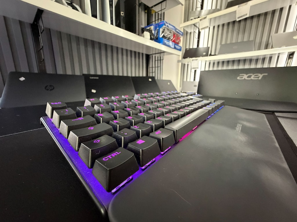 SteelSeries Apex Pro TKL OmniPoint Kablolu Mekanik Klavye OLED - 8