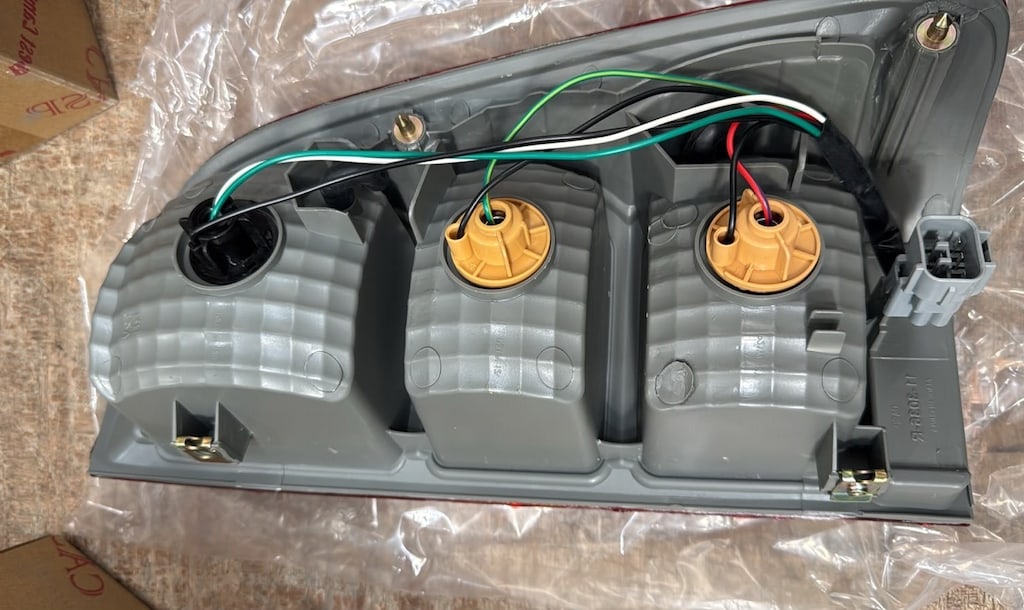 HILUX STOP SAĞ 2005 2006 2007 2008 2009 2010 2011 SIFIR 81561-0K010 - 6