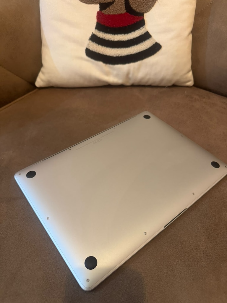 MACBOOK AIR M1 8GB - 5