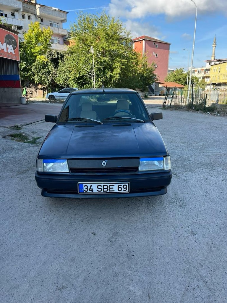 Mavi Sedan Araba - 2