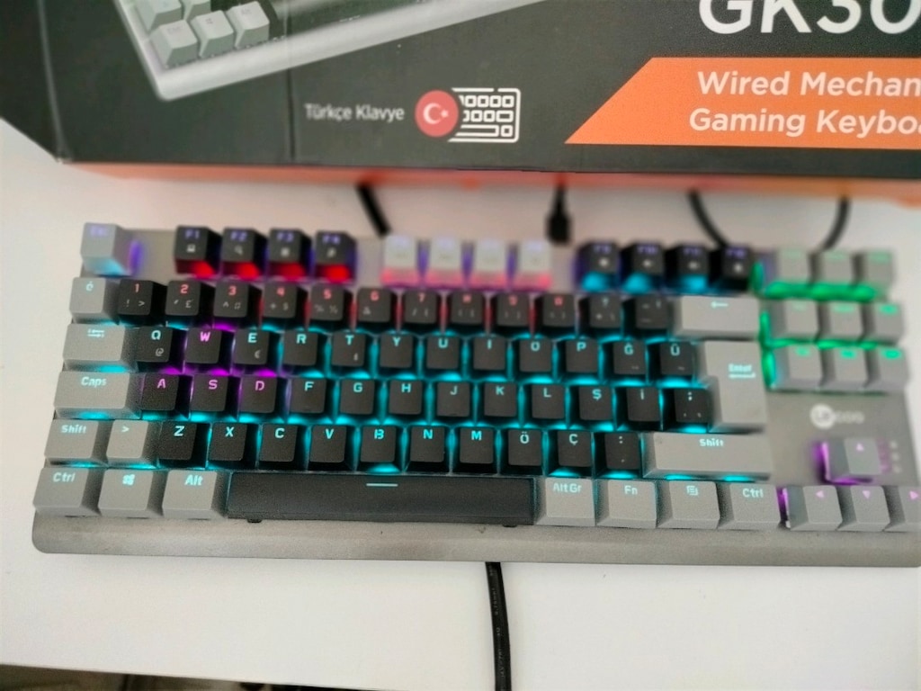 Le coo GK304 Mekanik Oyuncu klavyesi - 5