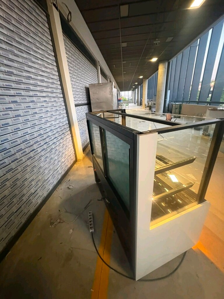 pasta tatlı teşhir dolapları 150 ve 200 cm lik sıfır ayarında - 2
