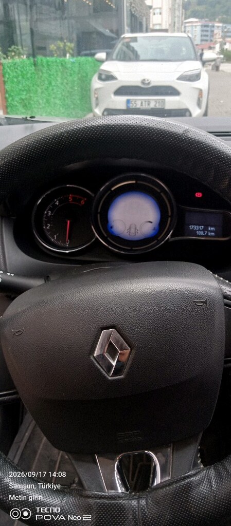 Renault Fluence - 16