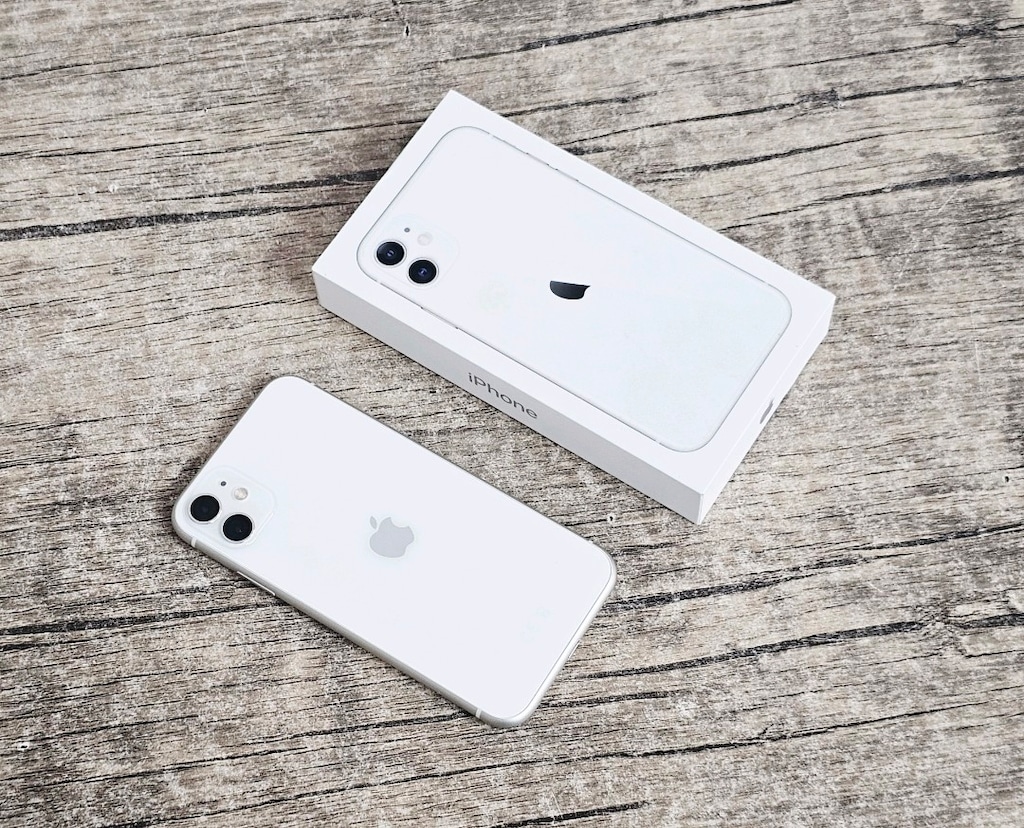 İPHONE 11 - 64 GB ORİJİNAL SORUNSUZ BÜTÜN ÖZELLİKLERİ ÇALIŞIYOR - 4
