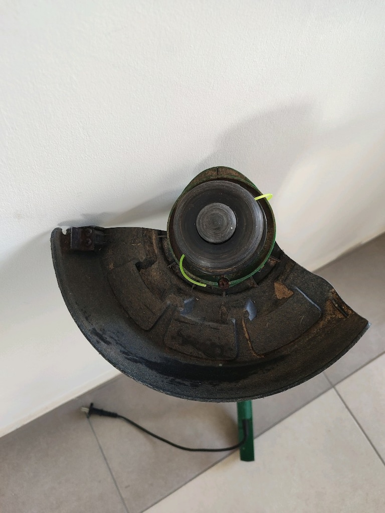 Elektrikli Misinalı Çim Kesme/Düzeltme Makinesi - 3