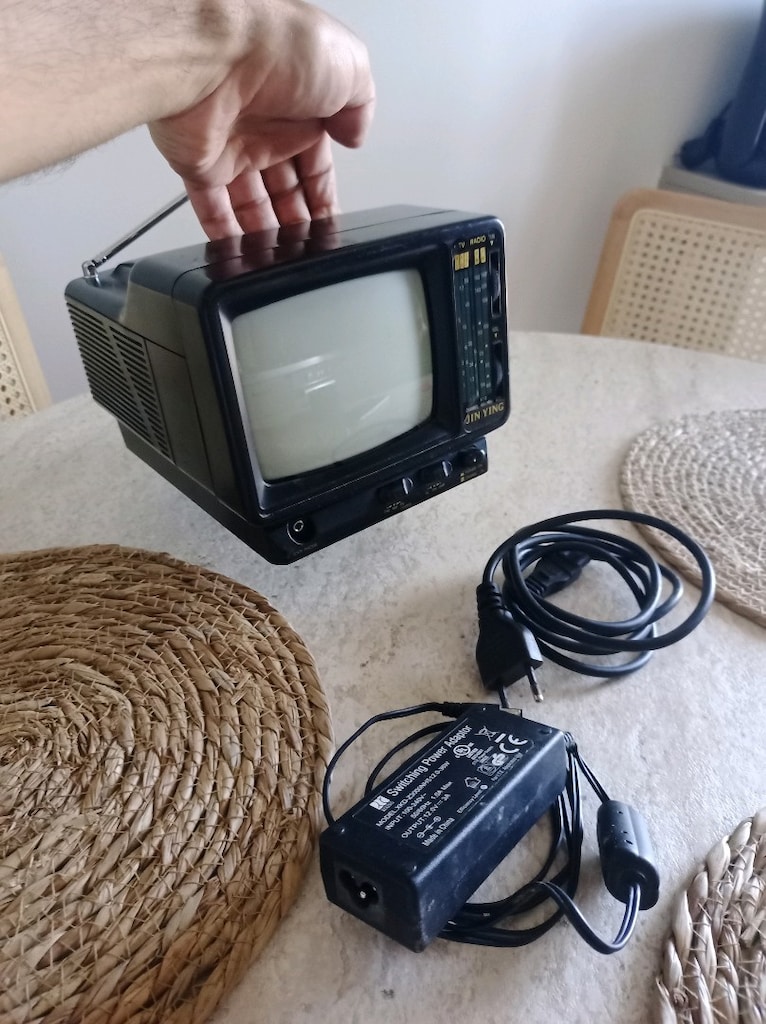 mini eski tv ve radyo - 6