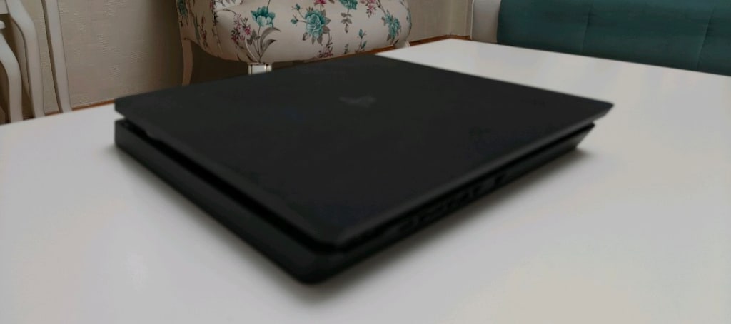 Sahibinden tamir görmemiş kırık olmayan tertemiz Ps4 1 Tb - 3