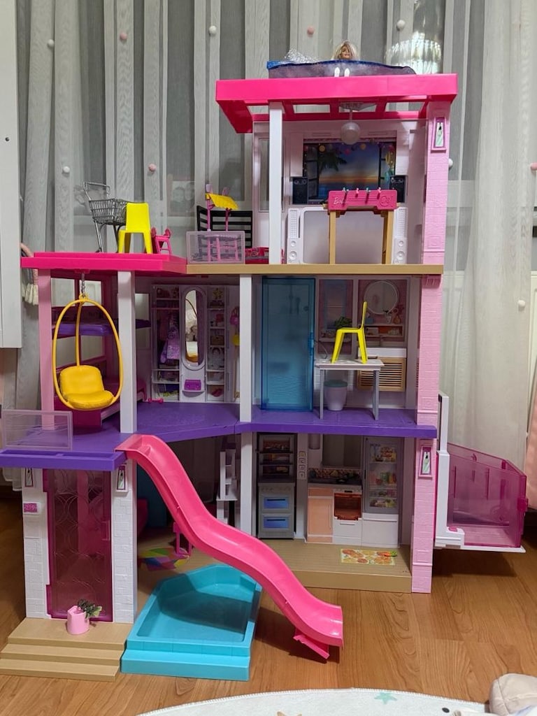 Barbie Dream House - 3