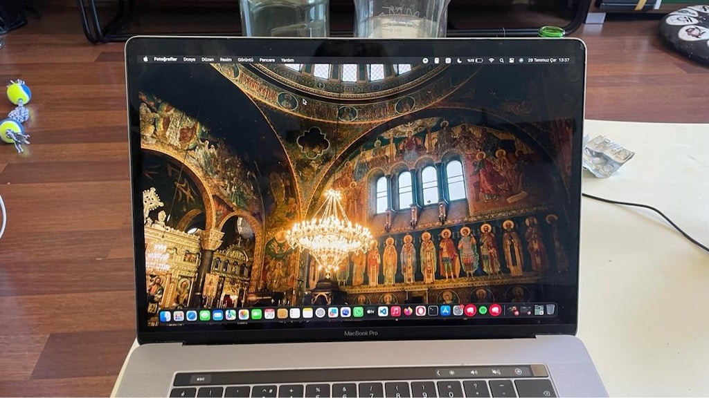 Macbook Pro 15-inch - 2