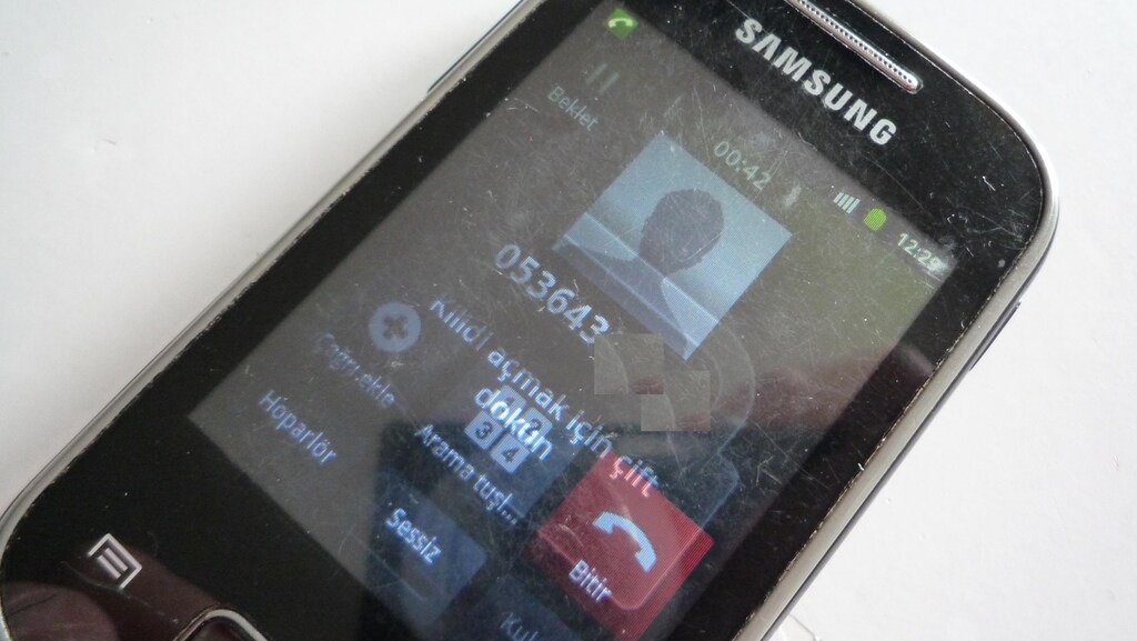 Samsung Galaxy Pocket S5300 Cep Telefonu - 4