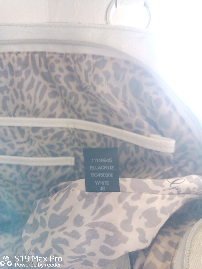 Orijinal Guess Ellacruz Vintage Beyaz Omuz Çantası — görsel 2/2