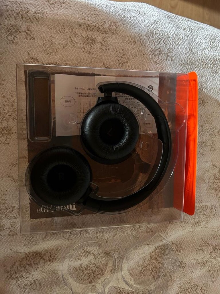 jbl kulaküstü kulaklık