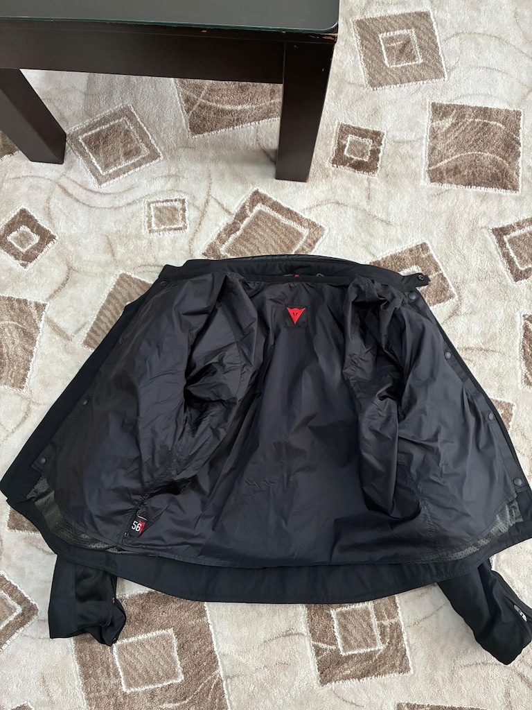 Dainese Air Frame 3 - Şık Siyah 56 Beden Motosiklet Montu - 4