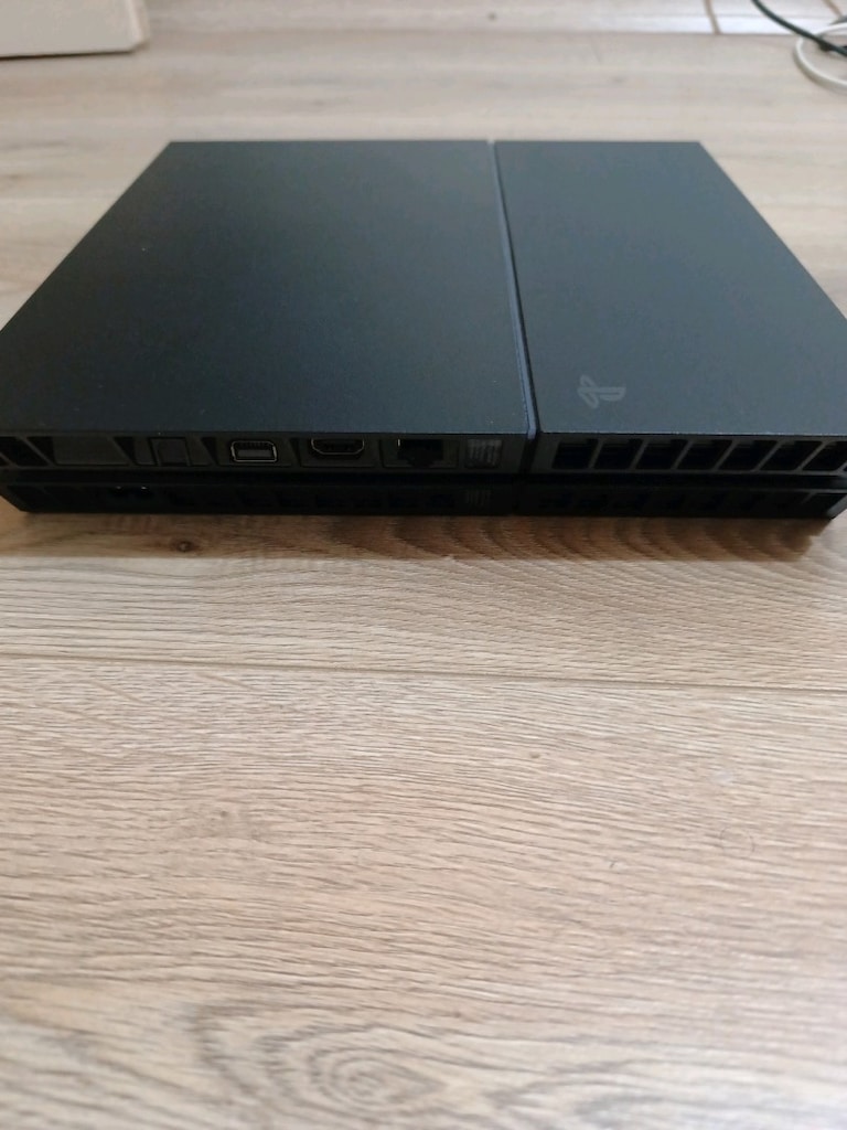 Tertemiz PlayStation 4 1Tb + 2 adet Kol - 4