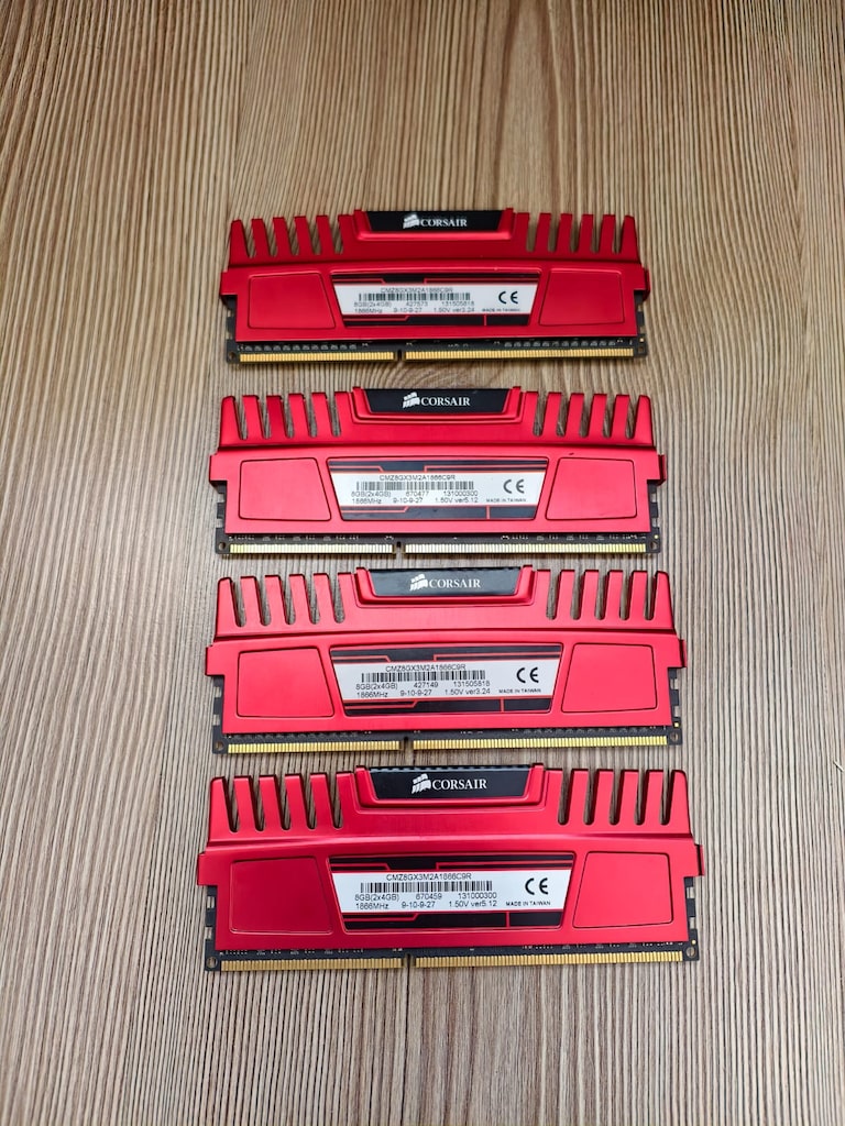 16 GB DDR3 RAM - 4