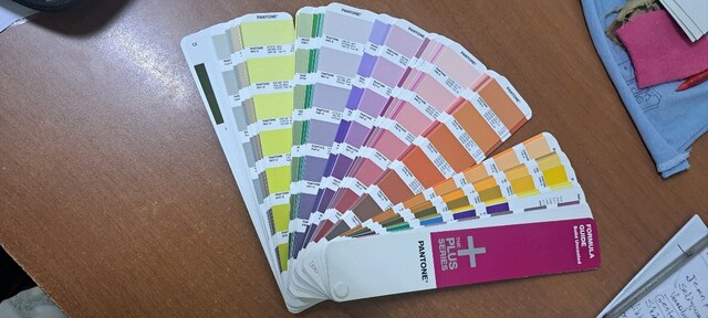 PANTONE FORMULA GUİDE