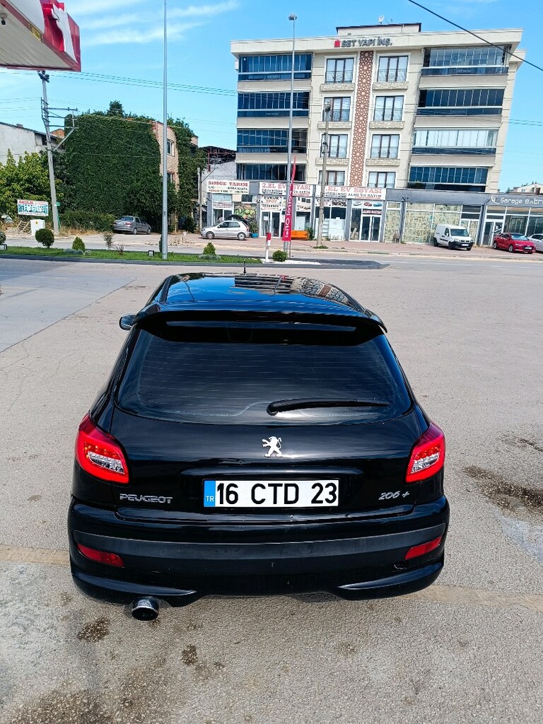 Peugeot 206+ - 2