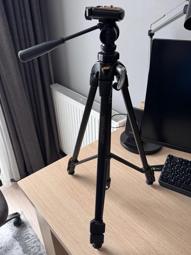 VANGUARD MG-3 Metal Tripod - 3