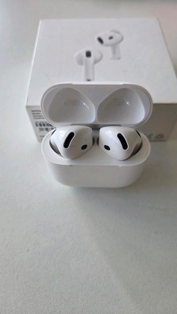 Düz Model Fiyatından Uygun Airpods4 ANC - 3