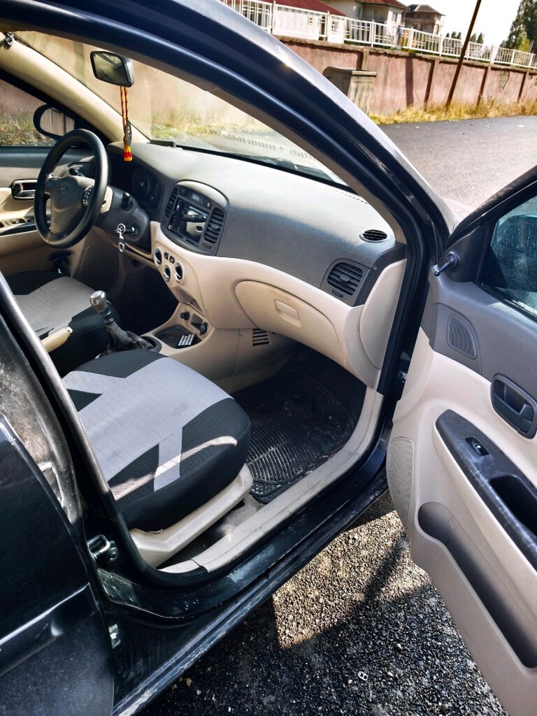 Hyundai Accent Era 1.5 dizel - 4