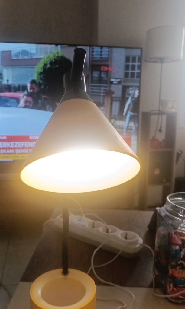 Led Masa Lambası 3 ton ışıklı,kalemlikli. - 7