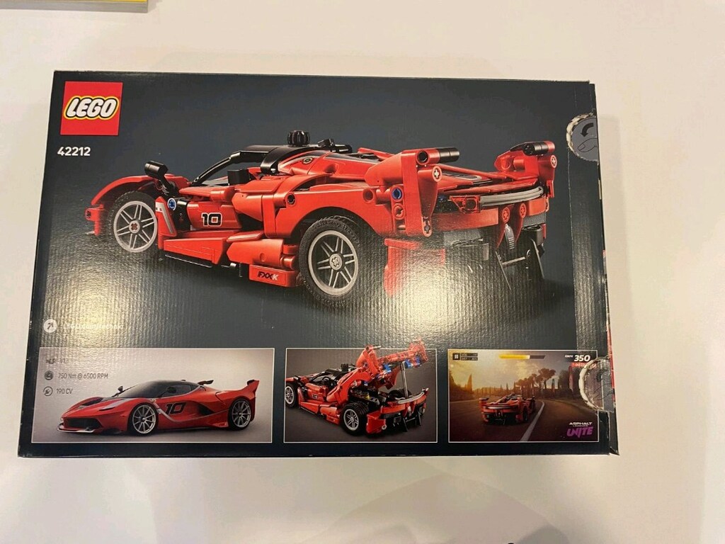FERARRİ FXX K LEGO TECHNIC - 2