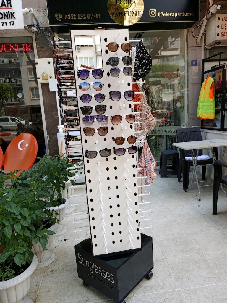 gözlük standı - 3