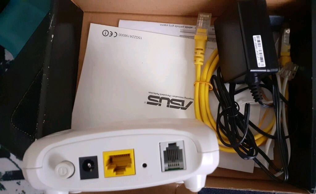 ASUS ADSL 2 + Modem - 3