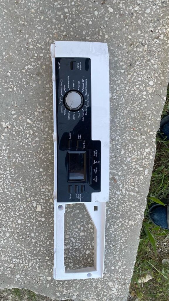 Beyaz Çamaşır Makinesi Kontrol Paneli ve şu gider motoru - 2