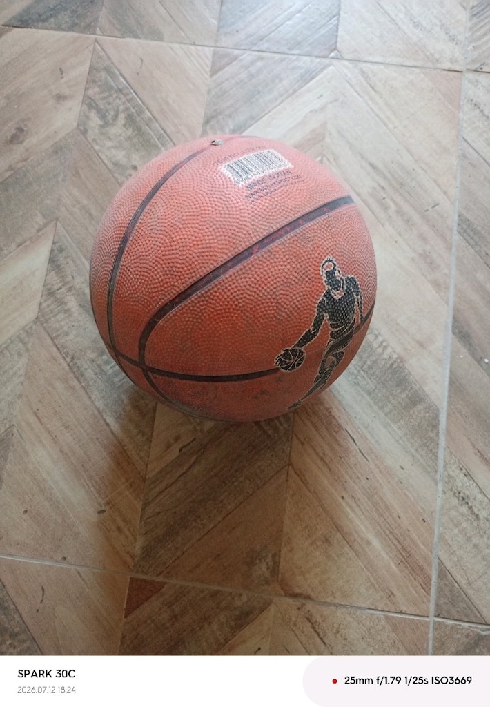 basketbol topu yerim Bornova - 2