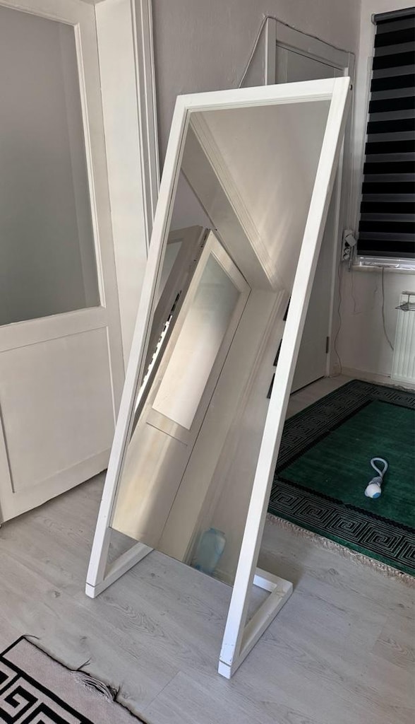 Ahşap Boy Aynası acil satılık